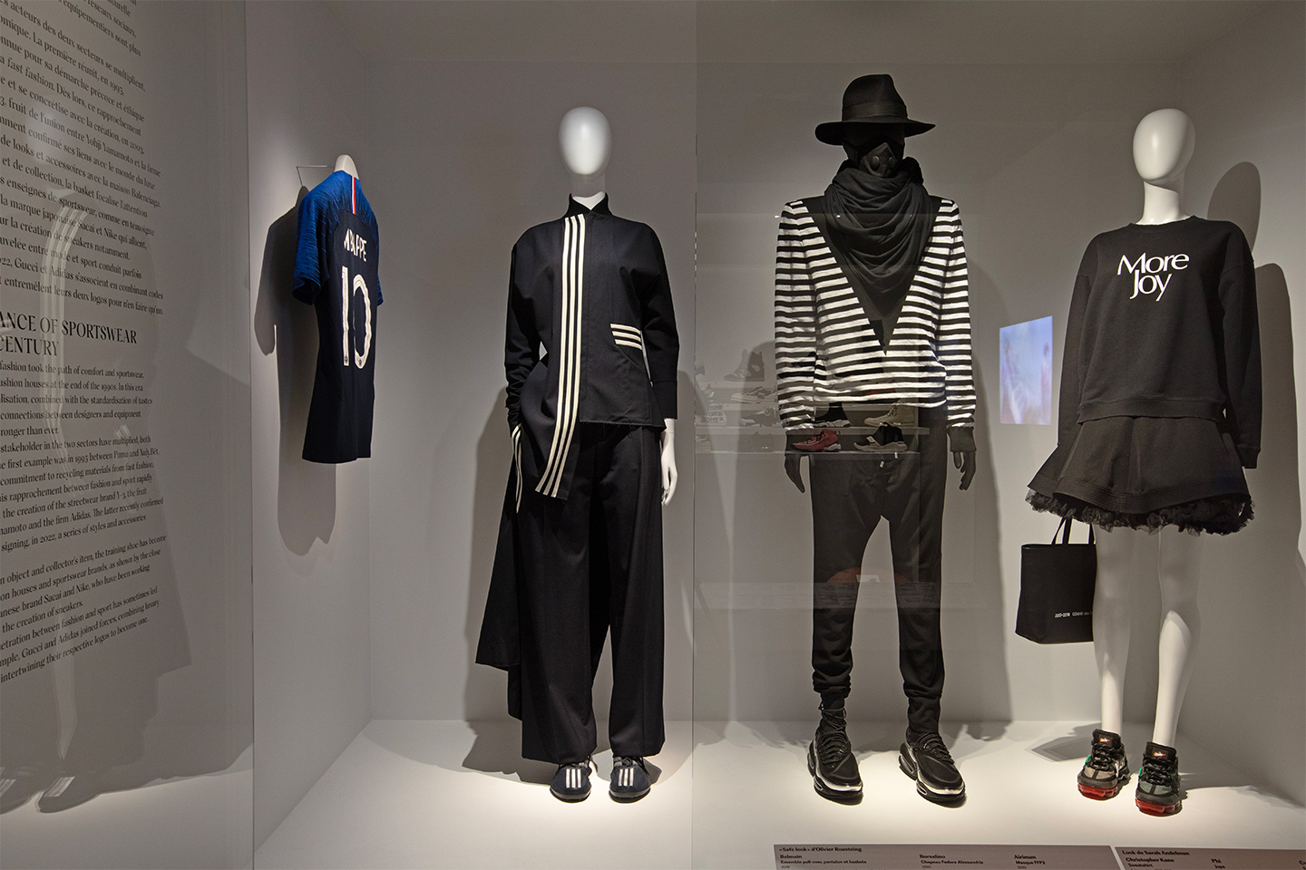 The exhibit is not just a display of beautiful garments but a journey through the history of our society. © Palais Galliera / Paris Musées, photo Gautier Deblonde