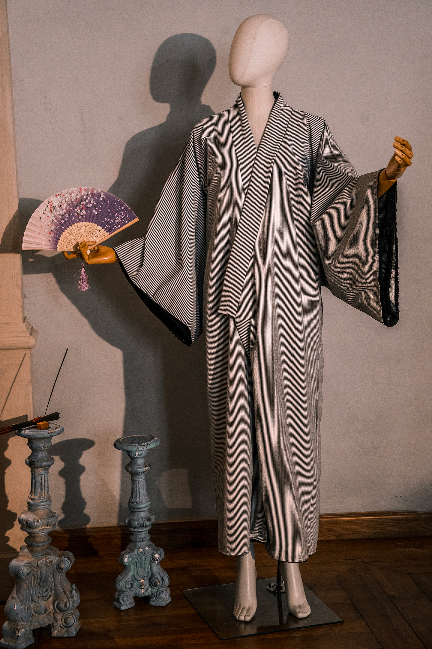 The section named “Voyage Oriental” invites visitors to embark on a journey into fashion influenced by the East